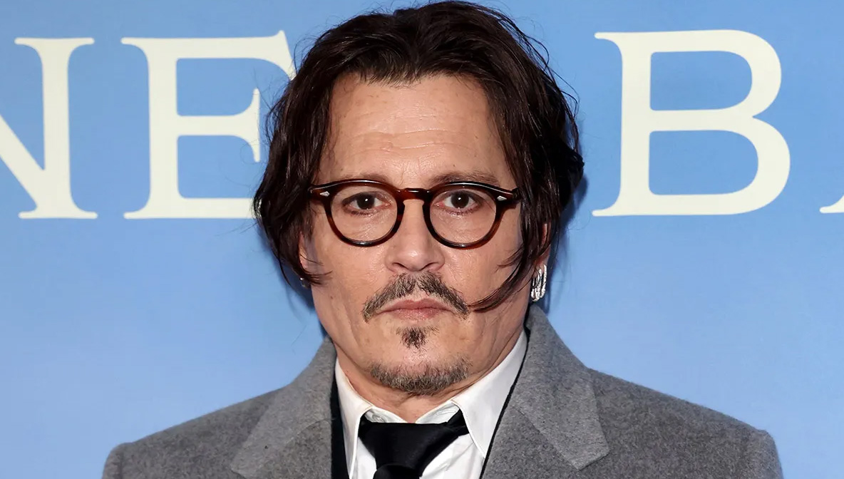 Johnny Depp: Hollywood's Chameleon – From Outsider to Icon