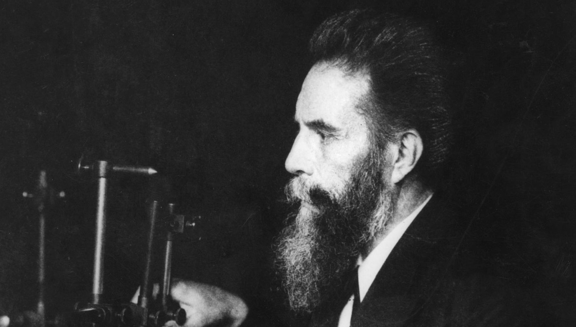 Wilhelm Röntgen: The first Nobel Prize in Physics in 1901