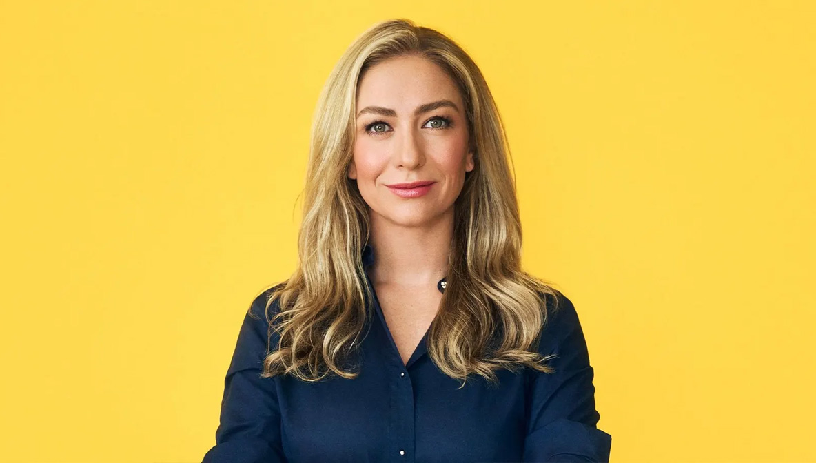The Queen of Swipe: How Whitney Wolfe Herd Turned Rejection into a Billion-Dollar Dating Revolution